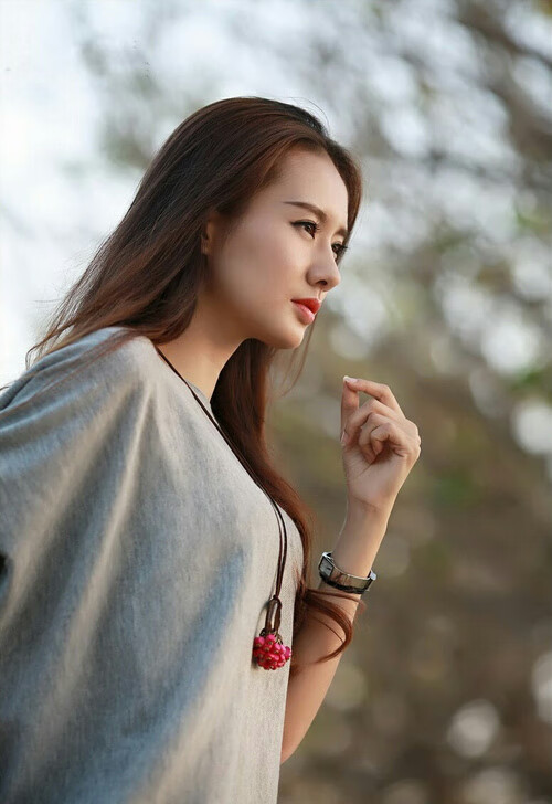 “西甲明星展现超凡技术,点燃赛场激情”,西甲大牌球星